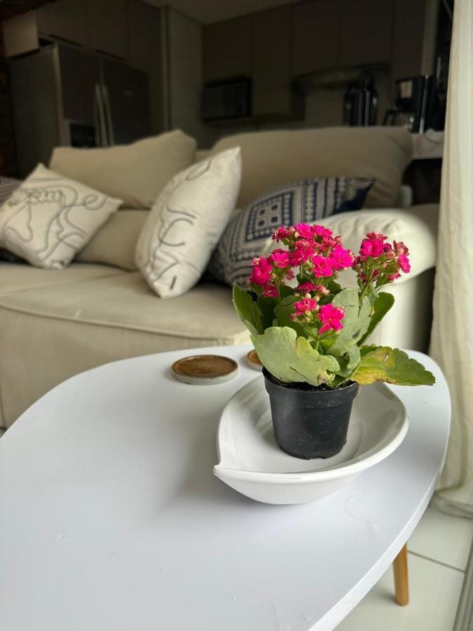 Napolitan Paradise Apartamento Dom Pedro Homestay